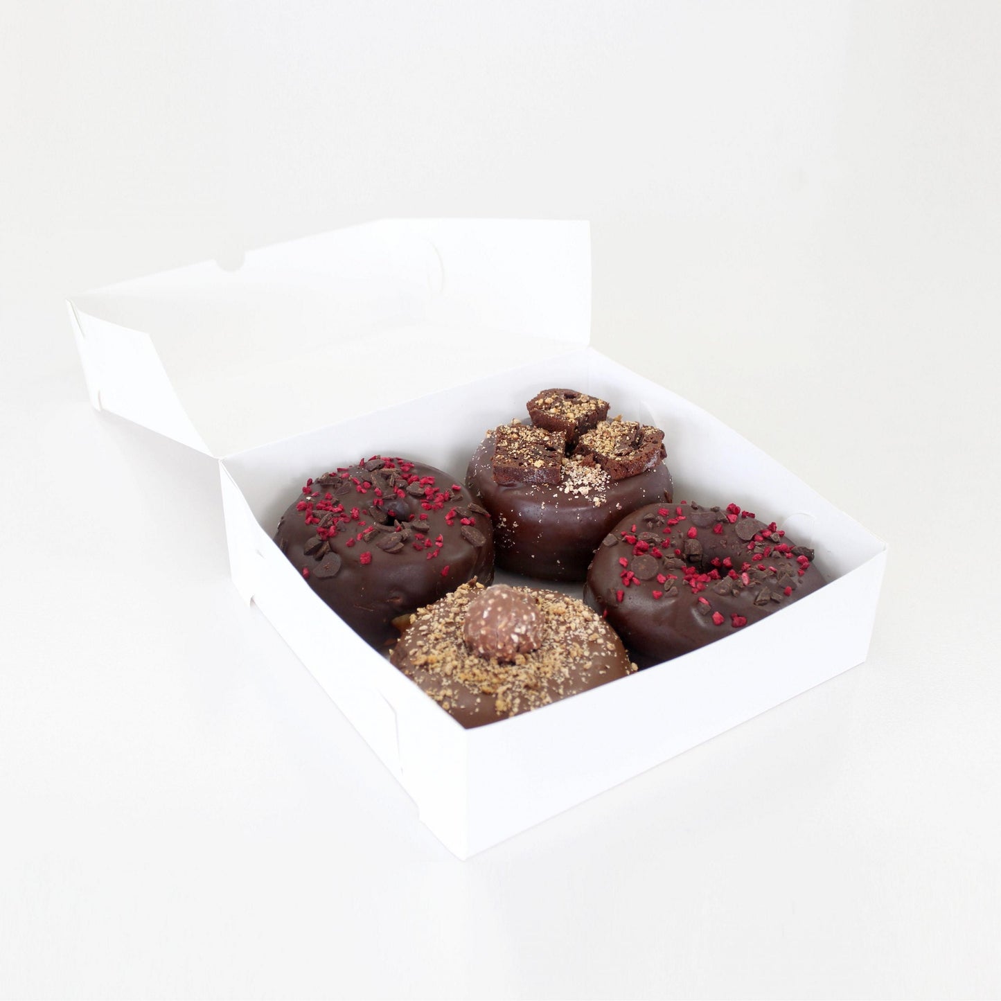 4 DONUT BOX 8.25x8.25x2.5(H)in 1pc NIS Packaging & Party Supply