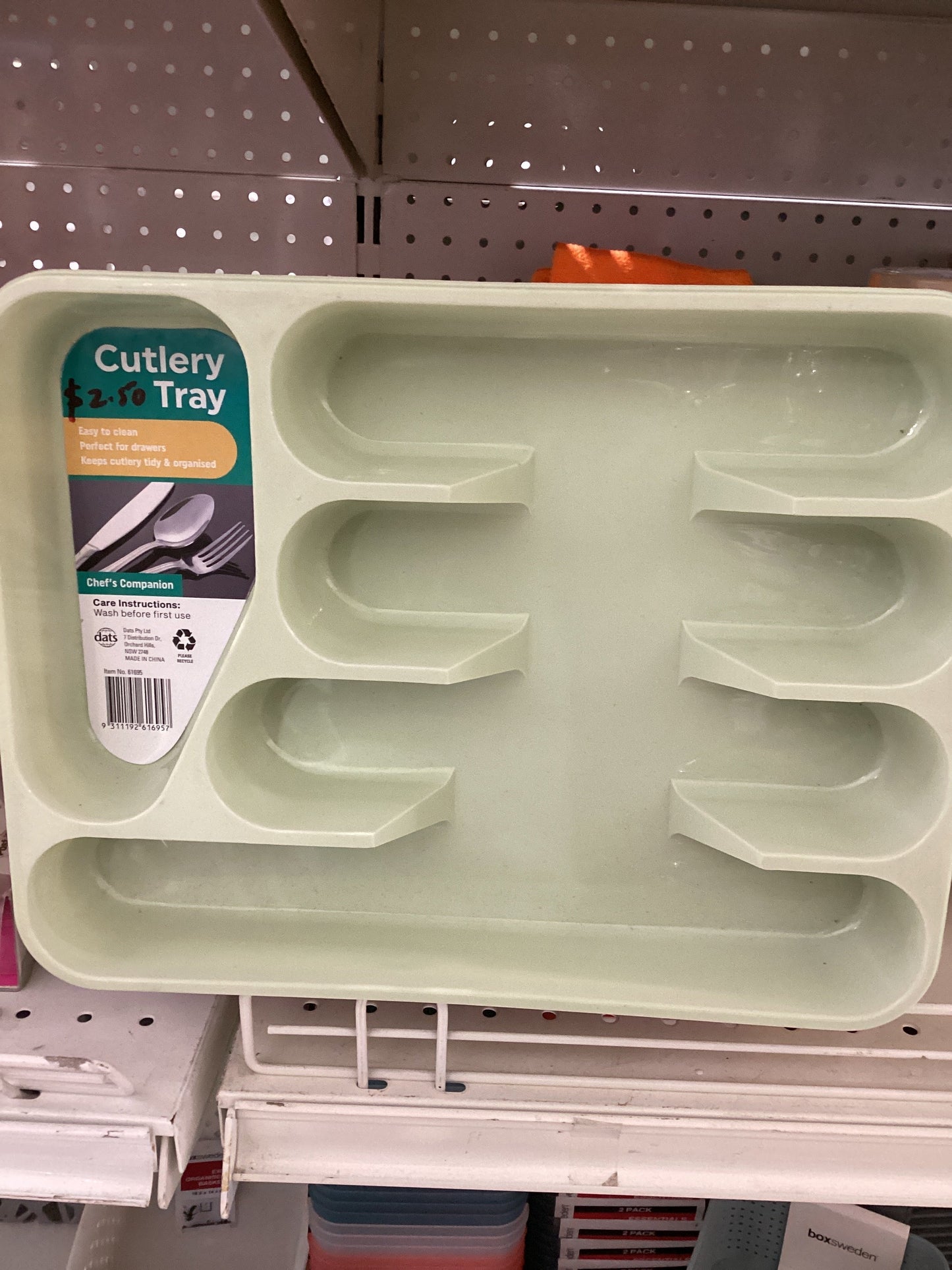 Cutlery tray