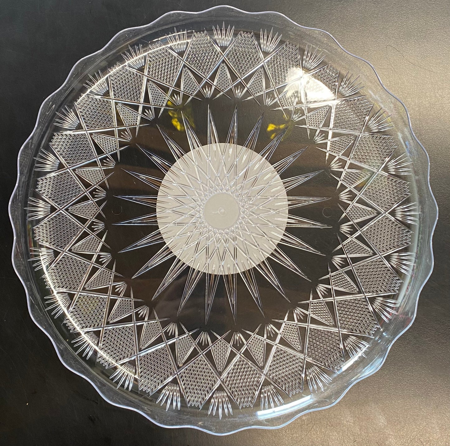 Clear Round Tray Diamond Design 305mm 1pc